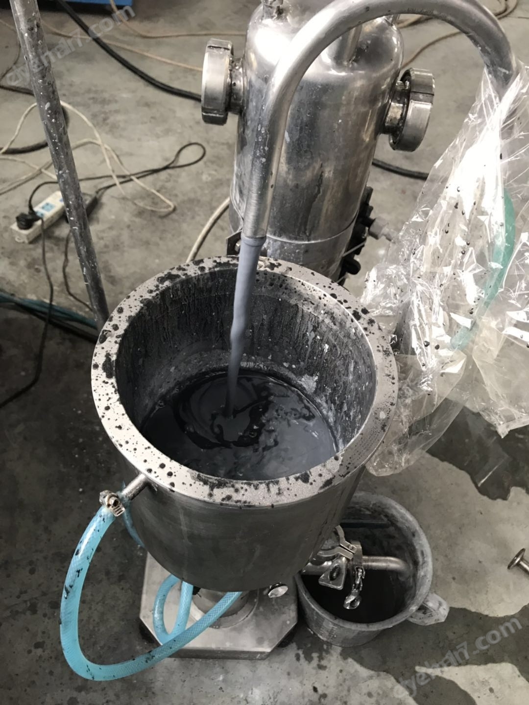 TiO2石墨烯復(fù)合材料研磨分散機